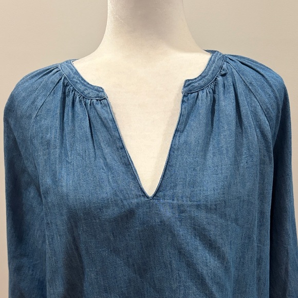 Chambray Split Neck Top - Picture 2 of 3